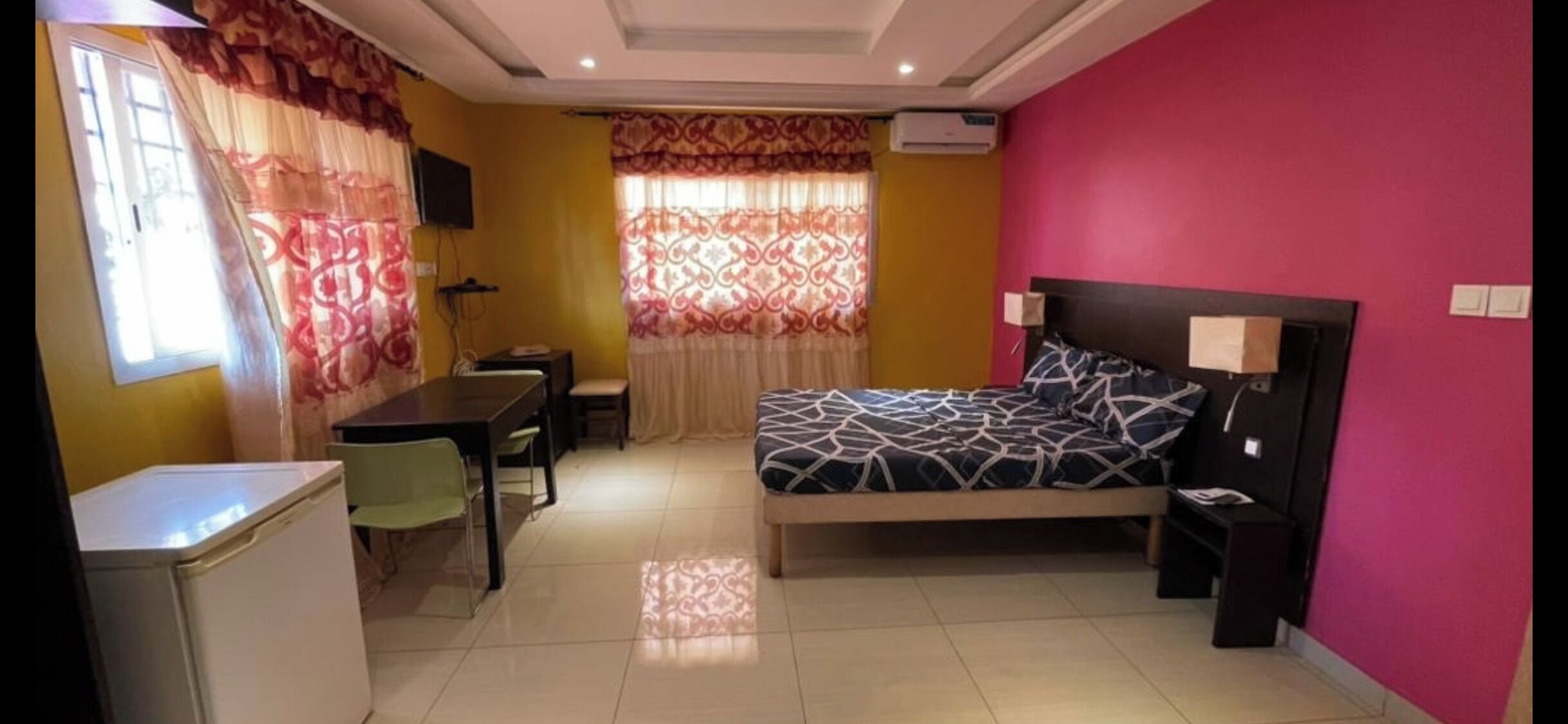 5 bedrooms, free WiFi, bed sheets