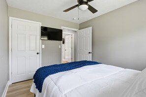 3 bedrooms, WiFi, bed sheets