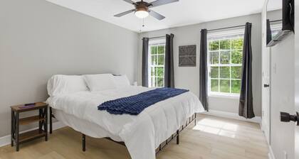 Terrific 3-bedroom house in charming Greenville