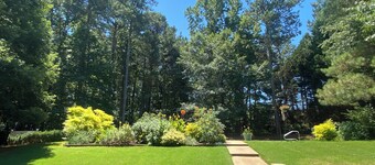 Peachtree City World Cup Retreat with Salt Water Pool close to Trilith Studios