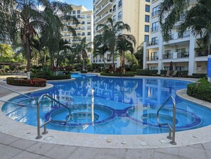 Pool - Jaco Bay Luxury Apt, 5 min to Beach, Amazing pool (Jaco)