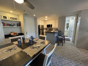 Dining - Playa Buena, Where the Pacific  Begins Your Day-A Reimagined Coastal Retreat! (Oceanside)