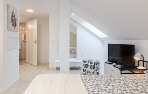 3 bedrooms, iron/ironing board, travel cot, free WiFi - 3 bedroom cozy home in Tuheljske Toplice (Tuheljske Toplice)