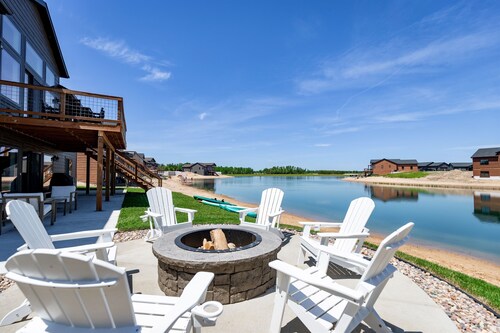 NEW*Lakefront-Games-Beach + Kayaks-WI Dells
