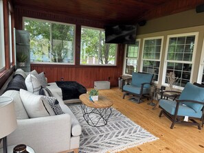 Interior - Luxury 5BR Retreat Near KC World Cup Matches Sleeps 12+ (Lenexa)