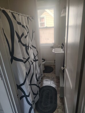 Toallas y papel de baño 