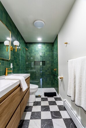 Hair dryer, towels