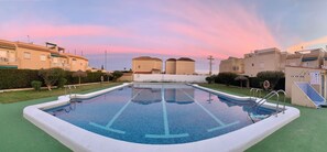 Pool - CasaLimonar.com (Torrevieja)