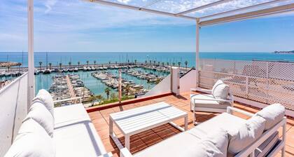 Casa Jetty - Three Bedroom Apartment, Sleeps 7