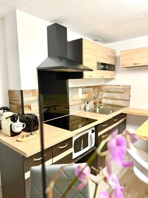 Private kitchen - New apartment (Rive-de-Gier)