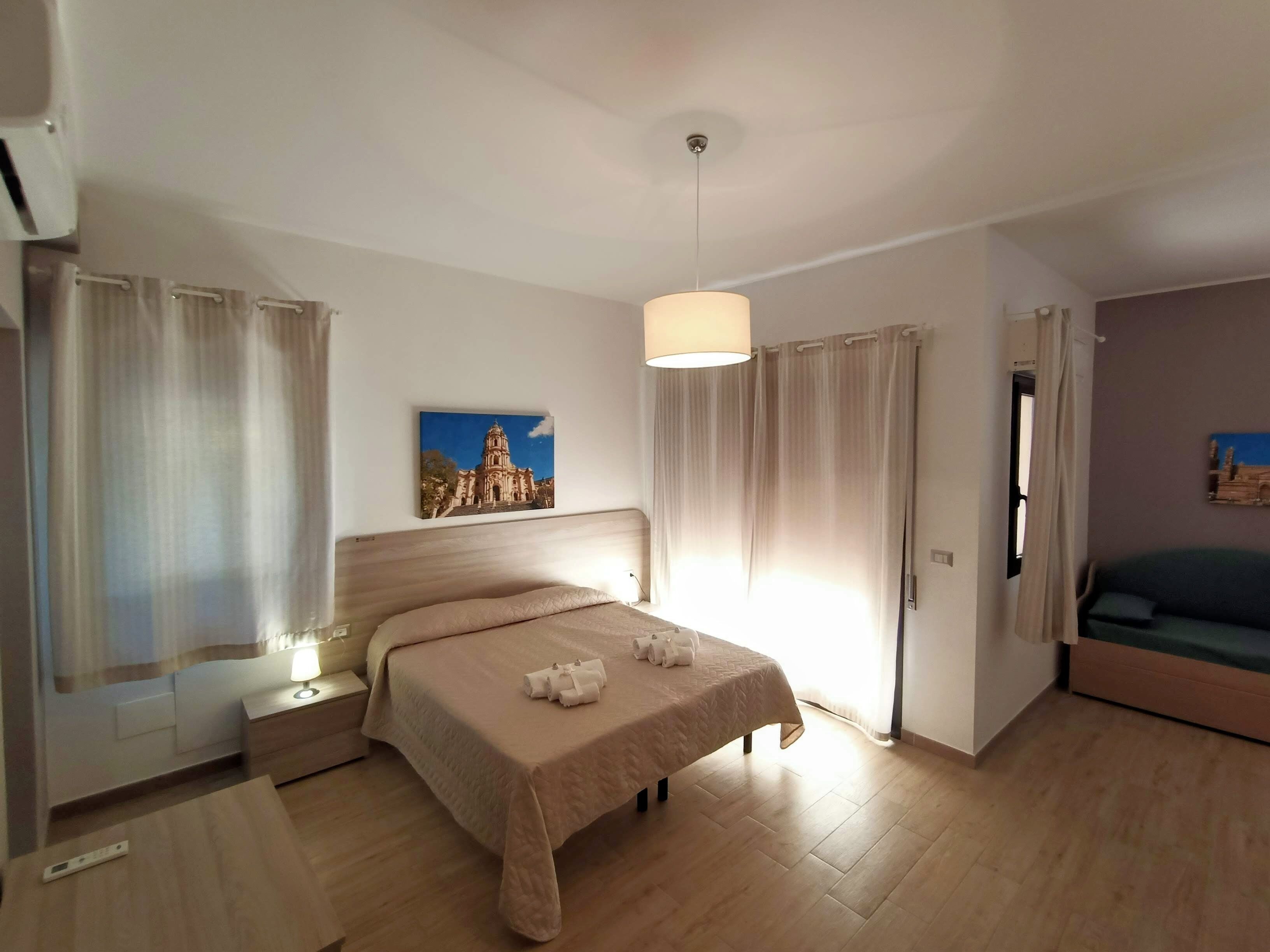 Deluxe Room, Multiple Beds, Garden View