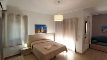 Deluxe-Doppel- oder -Zweibettzimmer, Mehrere Betten, Gartenblick