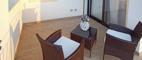 Comfort-Doppel- oder -Zweibettzimmer, Gartenblick | Terrasse/Patio