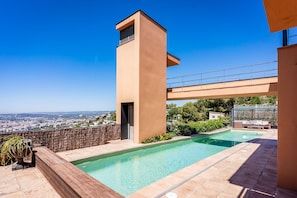 Una piscina climatizada