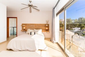 4 Schlafzimmer, Bügeleisen/Bügelbrett, Internetzugang, Bettwäsche