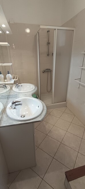 Dusche, Haartrockner