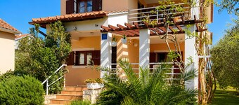 Stunning apartment in Kukljica with WiFi