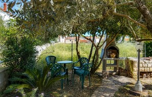 Outdoor dining - Stunning apartment in Kukljica with WiFi (Kukljica)