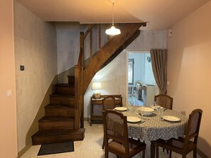 Dining - Vrbo Property (LUSSAC LES CHATEAUX)