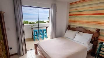 Cortinas blackout, tabla de planchar con plancha y wifi gratis