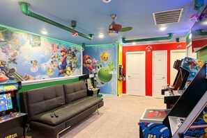 Games room - 5BR Home with Pool and Game Room Disney (Davenport)