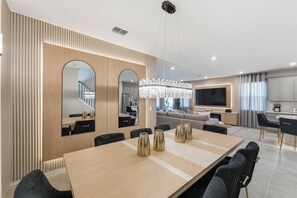 Dining - Luxury 7BR at Solara w/ Pool, Cinema & Game Room (Kissimmee)