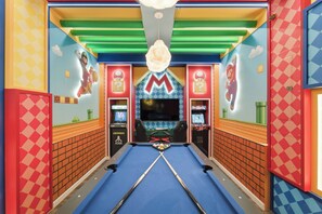 Game room - Luxury 7BR at Solara w/ Pool, Cinema & Game Room (Kissimmee)
