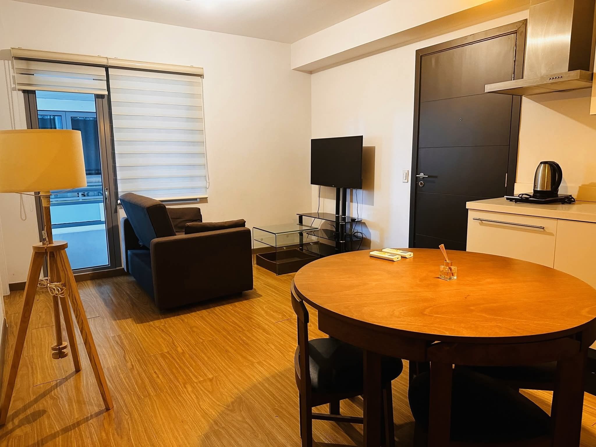Economy Apartment, City View | Interior