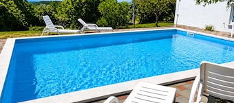 Stunning home in Buje