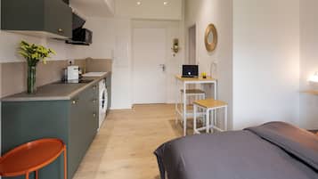 Appartement Confort, salle de bains attenante, vue ville (Lave Linge) | Bar lounge