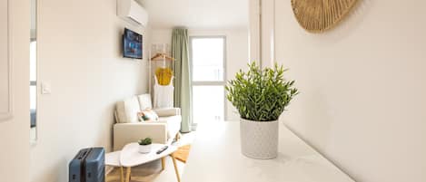Executive Apartment, Ensuite, City View (cuisine)