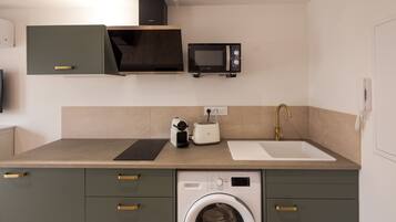 Appartement Confort, salle de bains attenante, vue ville (Lave Linge) | Cuisine privée