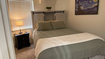 3 bedrooms, free WiFi, bed sheets