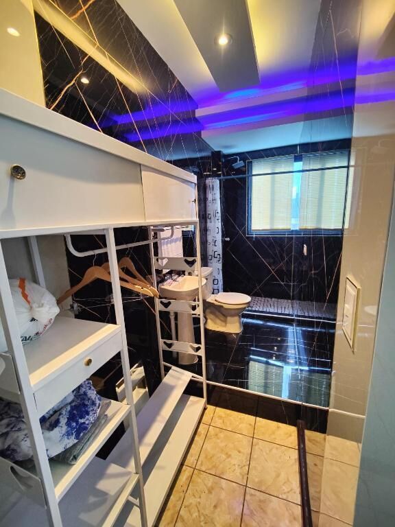 Deluxe-Zweibettzimmer, Stadtblick | Badezimmer