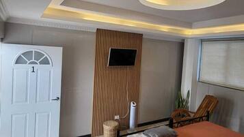 Deluxe Twin Room, City View