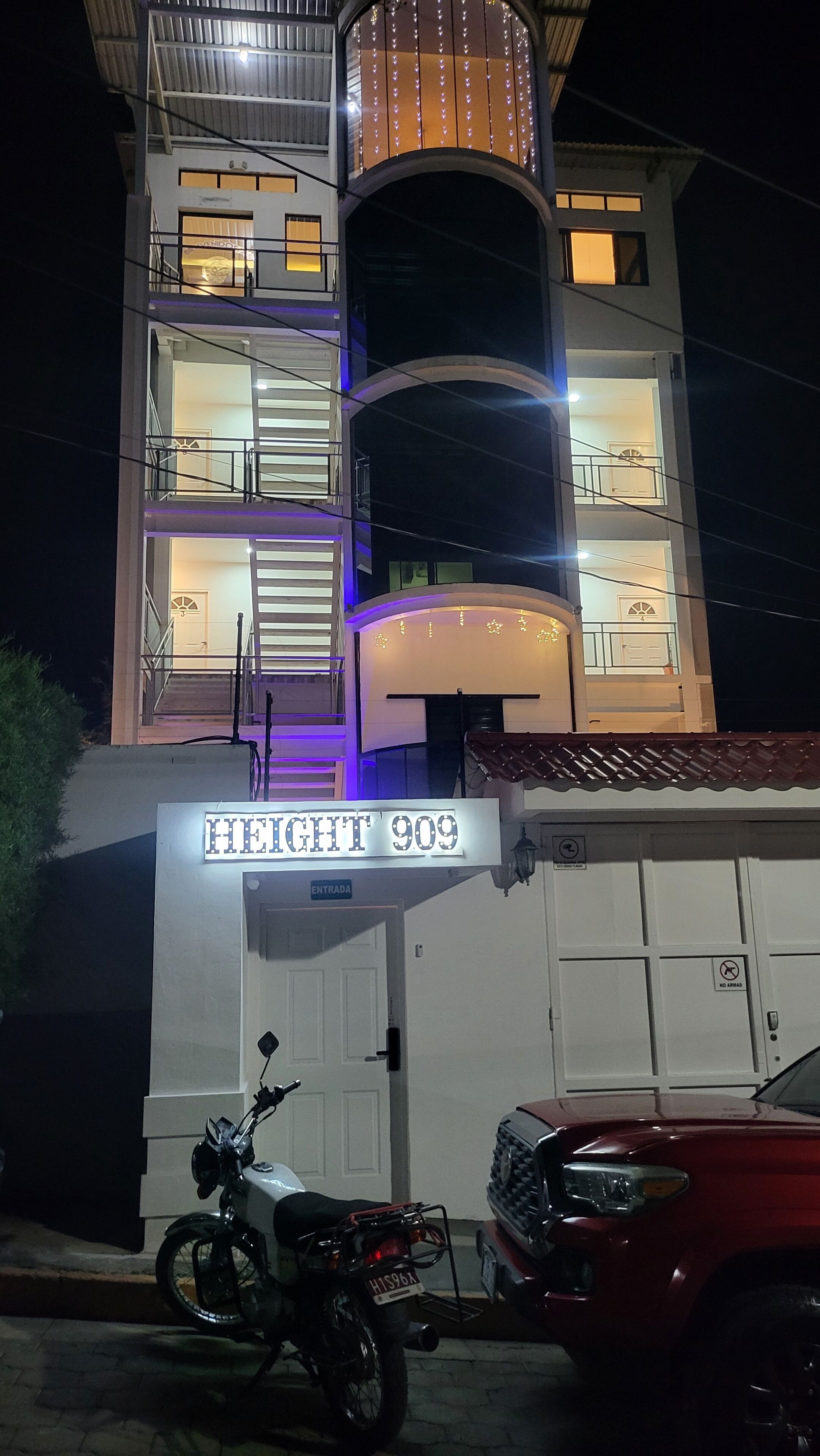 Fachada da propriedade