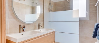 La Casa Néac - Three Bedroom House, Sleeps 6