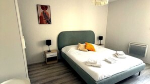 1 chambre, fer et planche à repasser, Wi-Fi gratuit, draps fournis