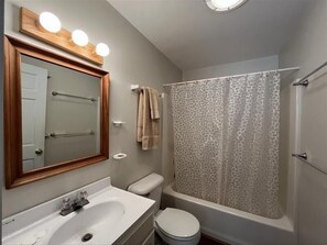 Shower - Sunny Cabin Retreat in Rural NH – Peaceful Getaway (Nelson)