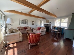 Living area - Sunny Cabin Retreat in Rural NH – Peaceful Getaway (Nelson)