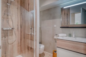 Hair dryer, towels - Studio Balinais - Studio Apartment, Sleeps 2 (Libourne)
