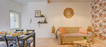 Wine Lodge - Two Bedroom Apartment, Sleeps 4