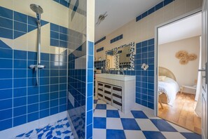Hair dryer, towels - Rosie - Jolie maison avec terrasse et piscine (Le Verdon-sur-Mer)