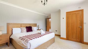 Bungalow Cao cấp, sân hiên, quang cảnh vườn | Màn/rèm cản sáng, bàn ủi/dụng cụ ủi quần áo