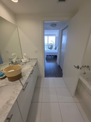 Bathroom - Lux in White 2BR, Balcony, Pool & Bay View (Fort Myers)