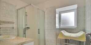 Dusche, Haartrockner