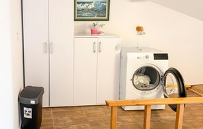 Interior - Lovely apartment in Jusici with WiFi (Jusici)