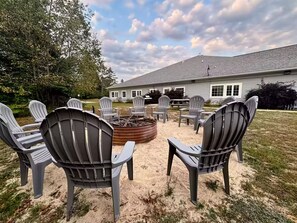 Terrace/patio - 20 Acres-Trails-Pond-Pickleball! (Lake City)