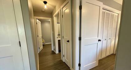 Bright Walkout Suite in Cowichan Bay | 2 Bedrooms, Private Entry, Sleeps 4