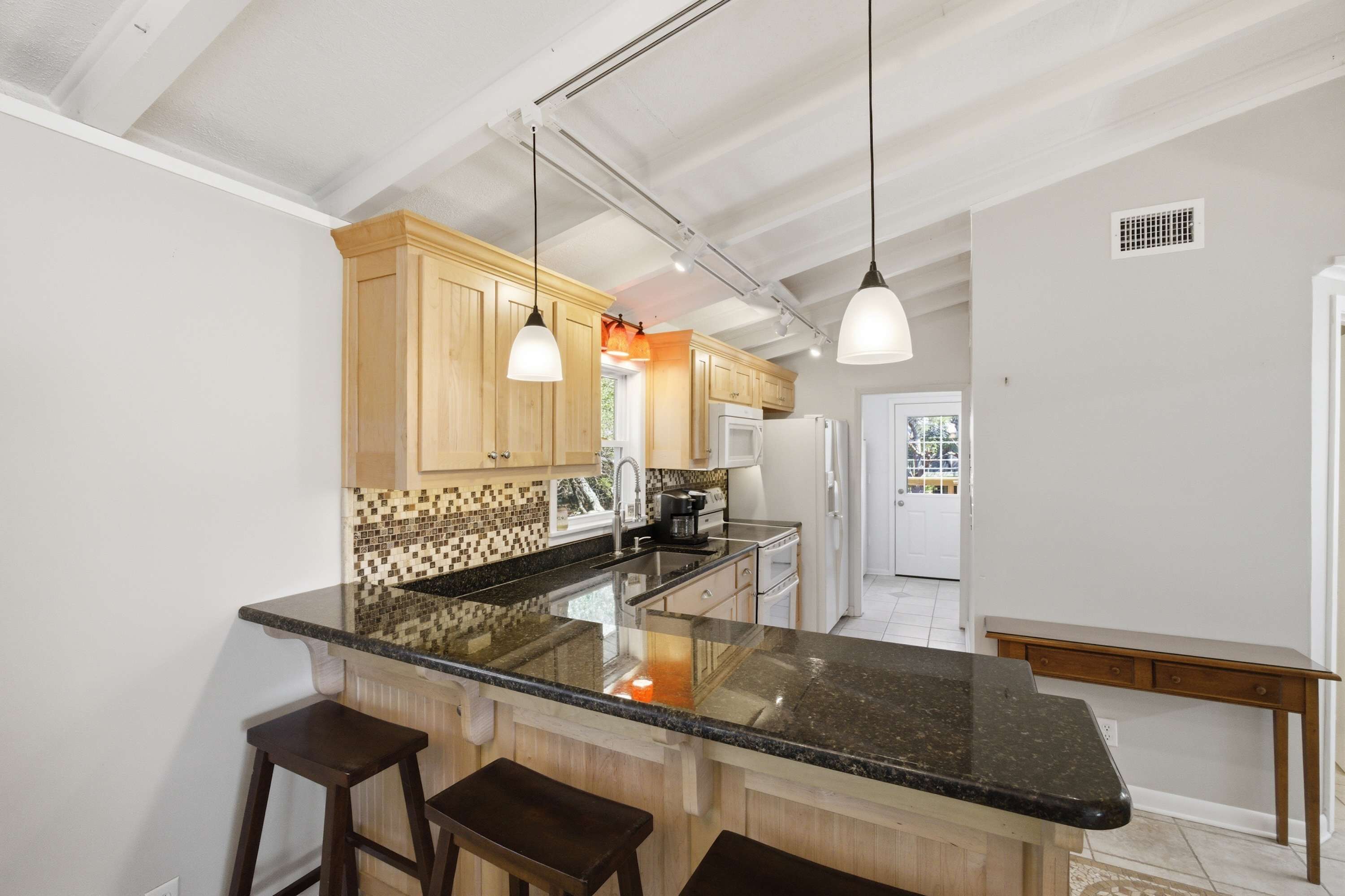 冰箱、微波炉、炉灶、洗碗机